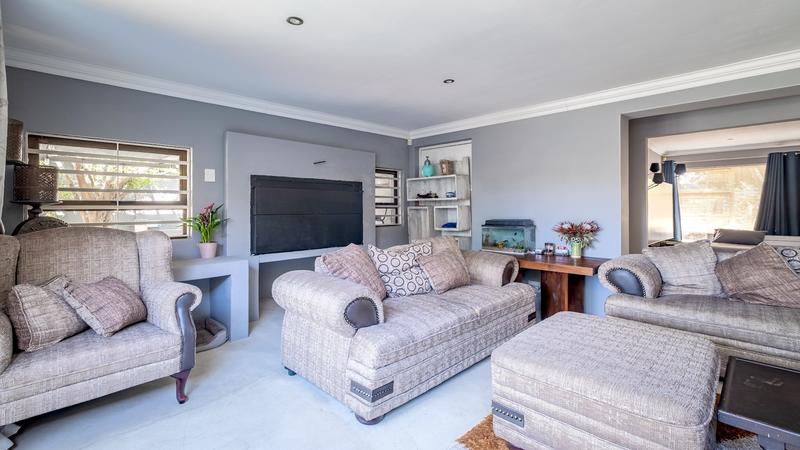 3 Bedroom Property for Sale in Kleinbosch Western Cape